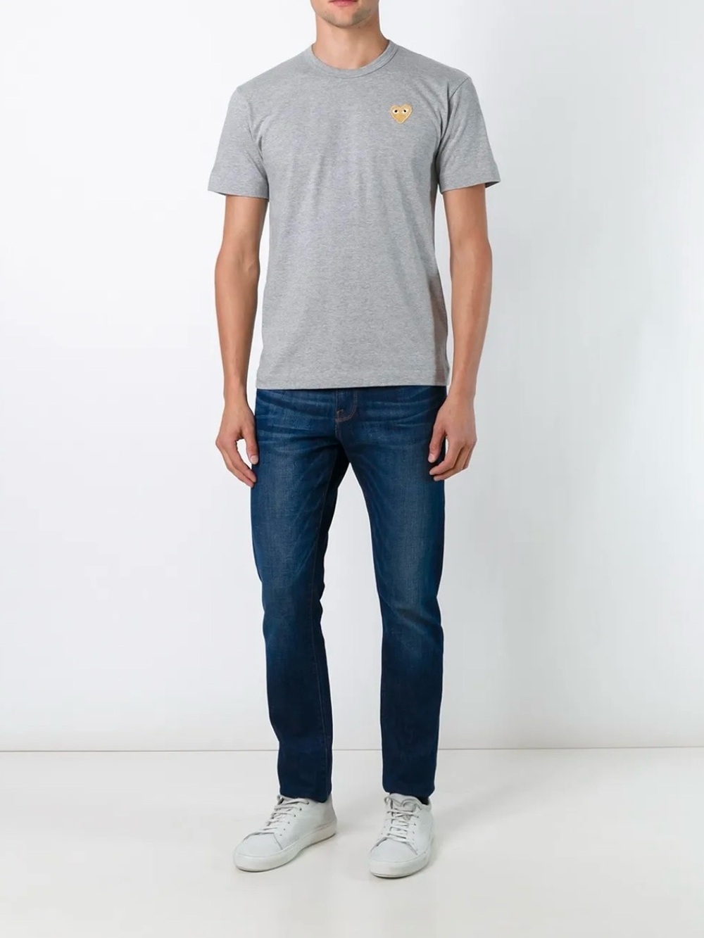 Comme Des Garçons Play heart-patch T-shirt NWT